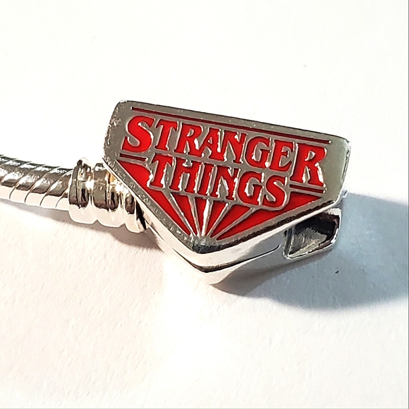 Authentic NEW Pandora Netflix Stranger Things Clasp Snake Chain Bracelet - Picture 7 of 10
